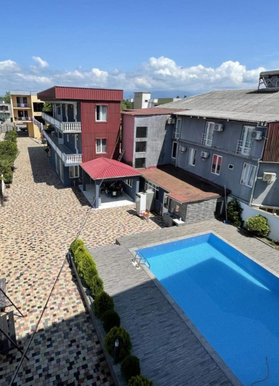 Sun Kissed Hotel Koboeleti Buitenkant foto